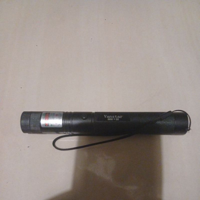 green laser pointer 303 variasi warna hijau jarak jauh