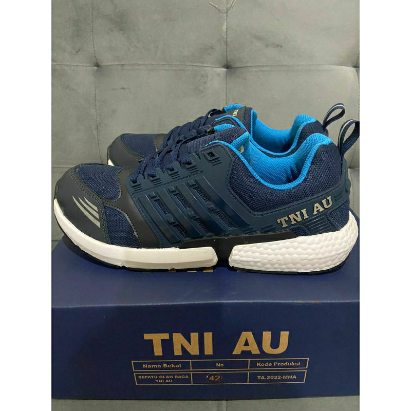 SEPATU OLAHRAGA/ORAUM TNI AU JATAH