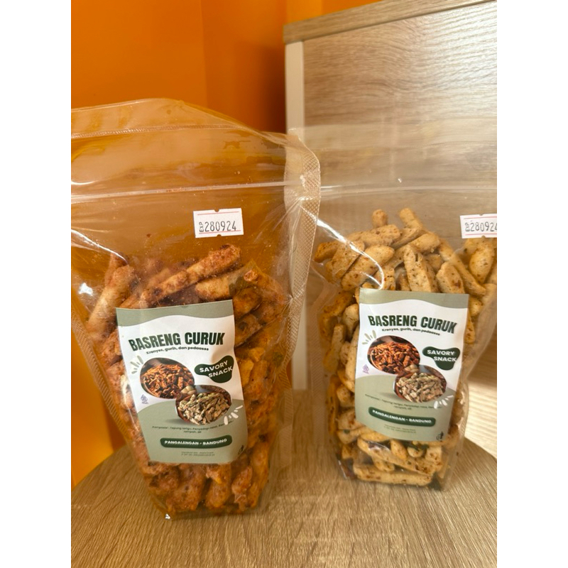 

basreng pedas dan original asin daun jeruk gurih