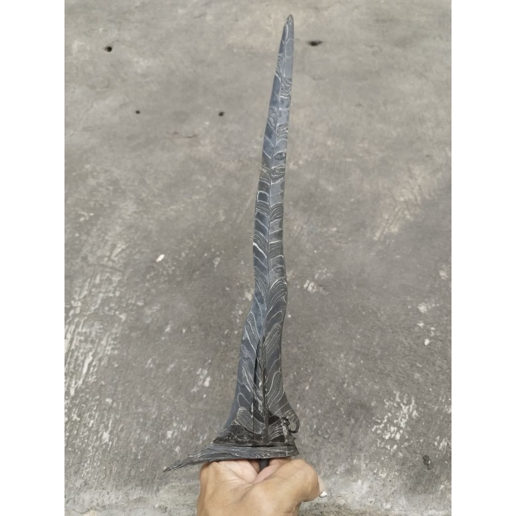 Keris Kamardikan Jangkung luk 3 pamor Blarak Sineret