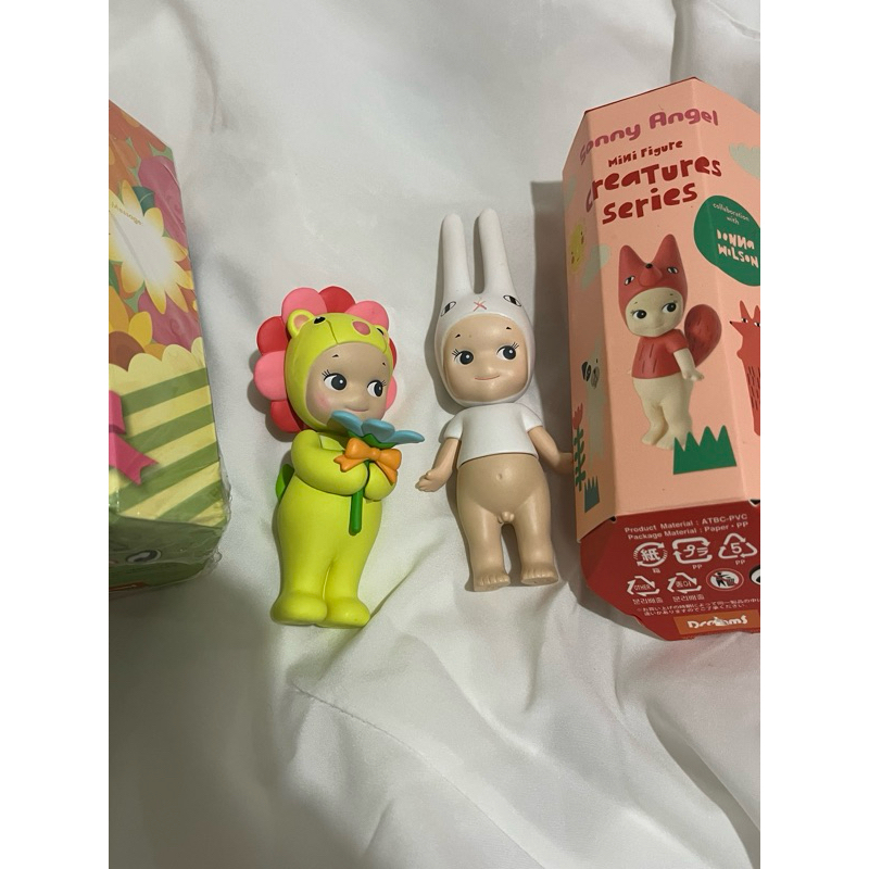 sonny angel brian donwil creature series pair with daisy lion lime green