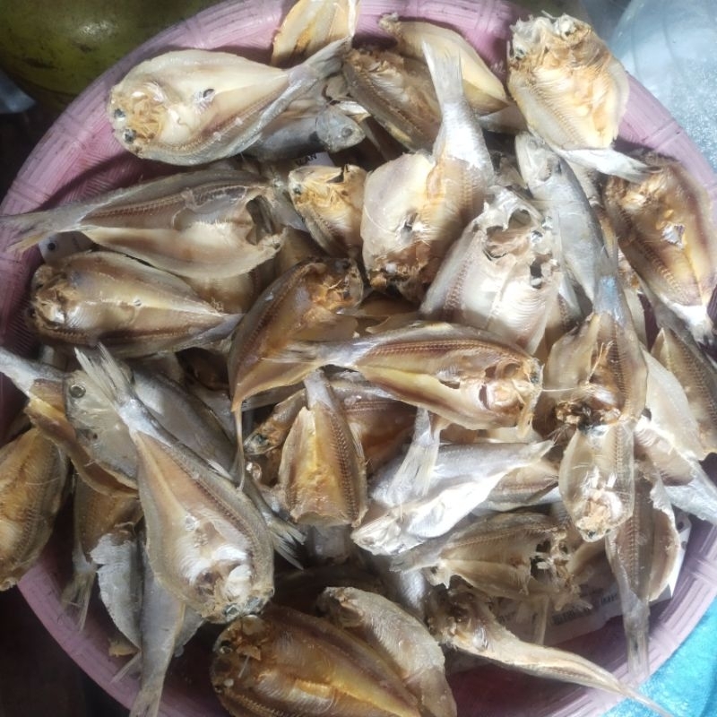 

Ikan Asin Bilis Belahan 1 kg Enak Dan Gurih