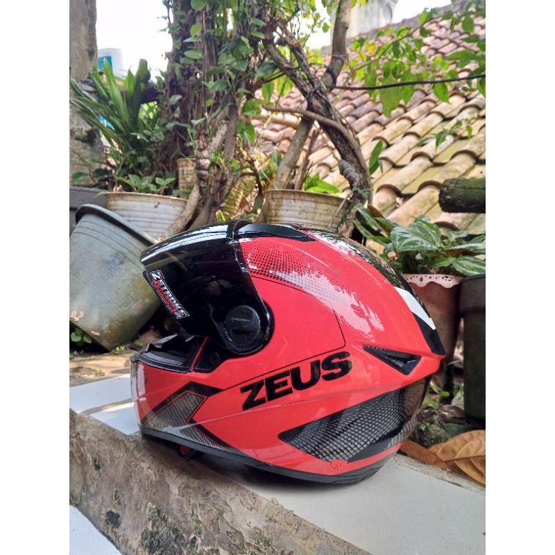 HELM ZEUS Z811 VISOR DAPAT 2 SECOND LIKE NEW(NO DUS)