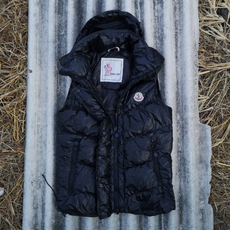Bulang Moncler Second Bulang moncler bekas Jacket moncler second Jacket moncler bekas Bulang Uniqlo 