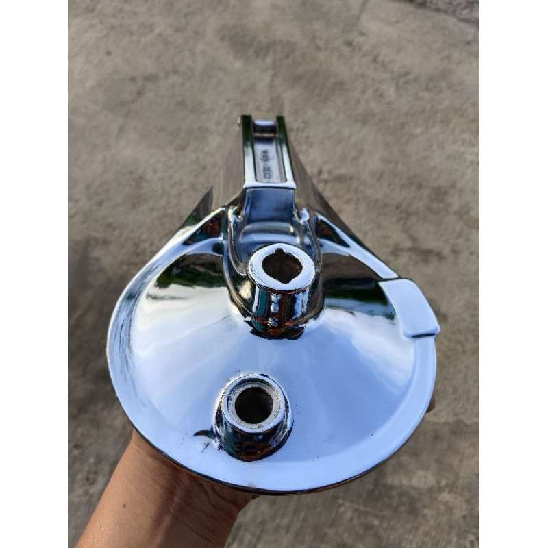 TUTUP KAMPAS MEGAPRO PRIMUS MP PRIMUS / TUTUP TROMOL MEGAPRO PRIMUS ORIGINAL CHROME