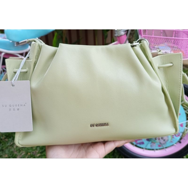 Tas selempang wanita Tas import premium warna hijau suqueena