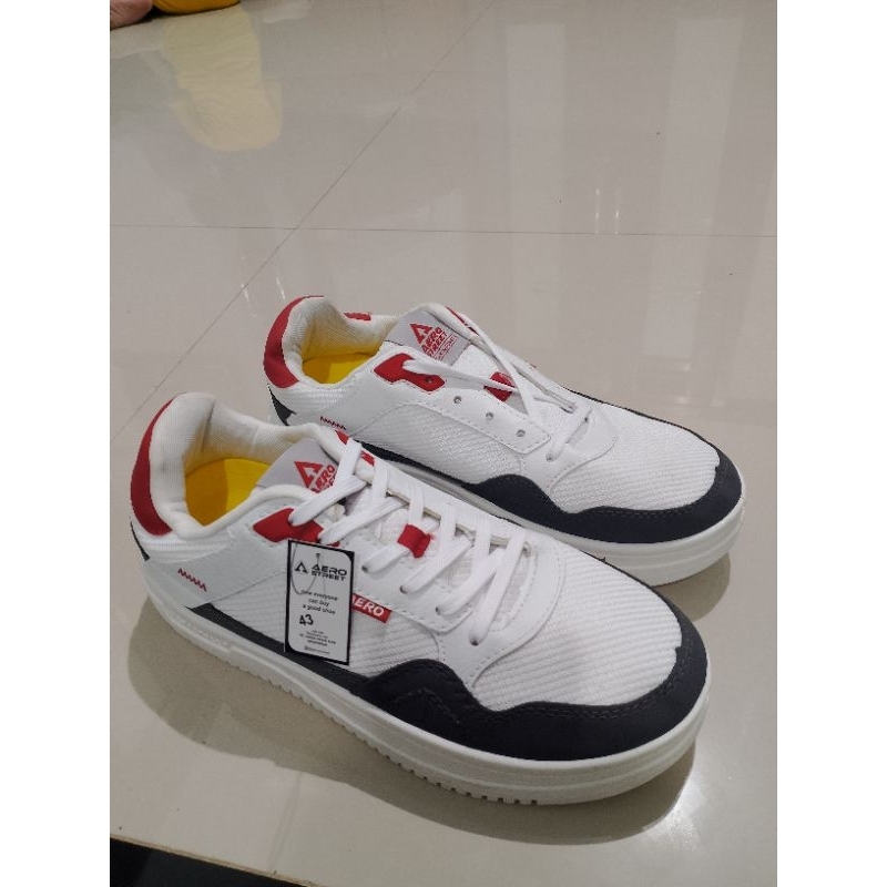 Aerostreet Maximo - putih merah