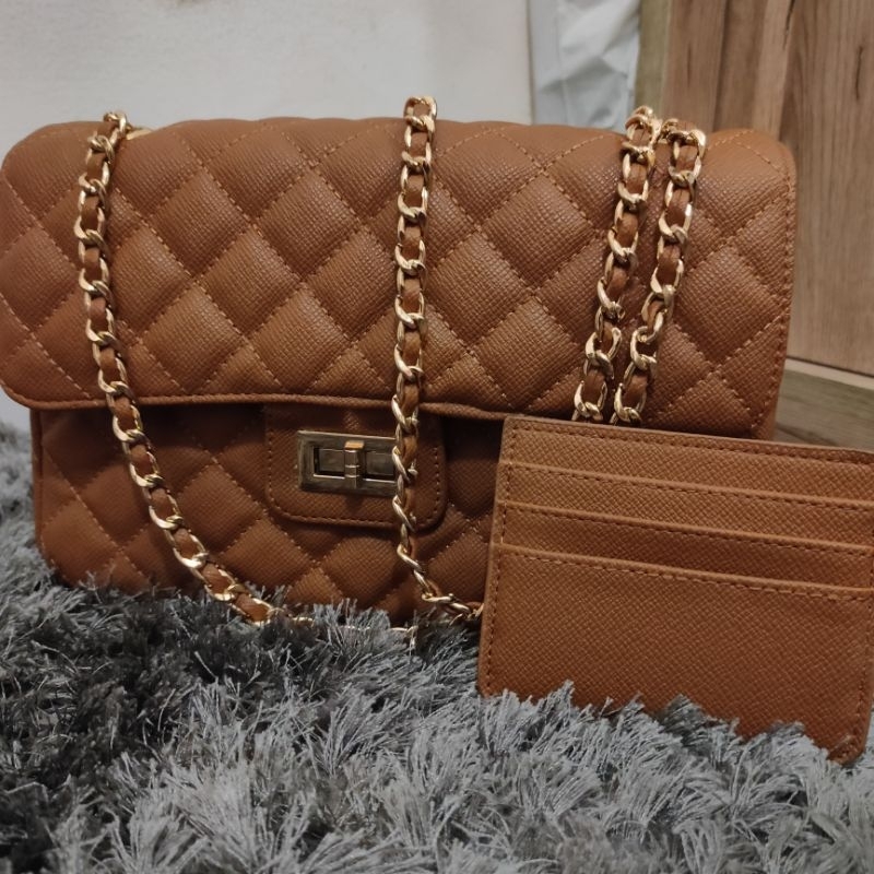 Boston Classic Caramel Medium by Heylocal