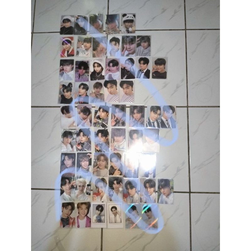 (1/2) PC Photocard Gunwook Taerae ZB1 YITS POB Melpo Kuromi Sauna Santa Maung Dicon Dada LD SW Puppy