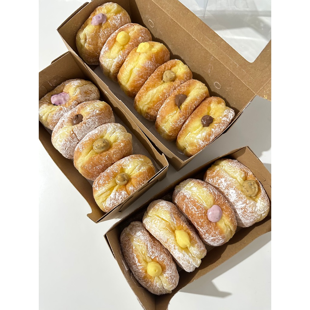 

RB Bomboloni by Carolwhobakes