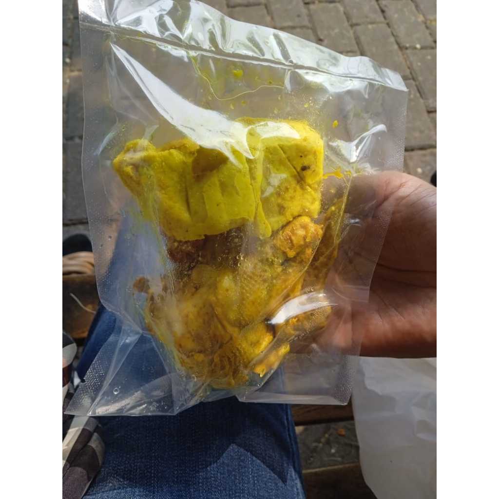 

Ayam Ungkep Perpotong ( Gratis Tahu Ungkep )