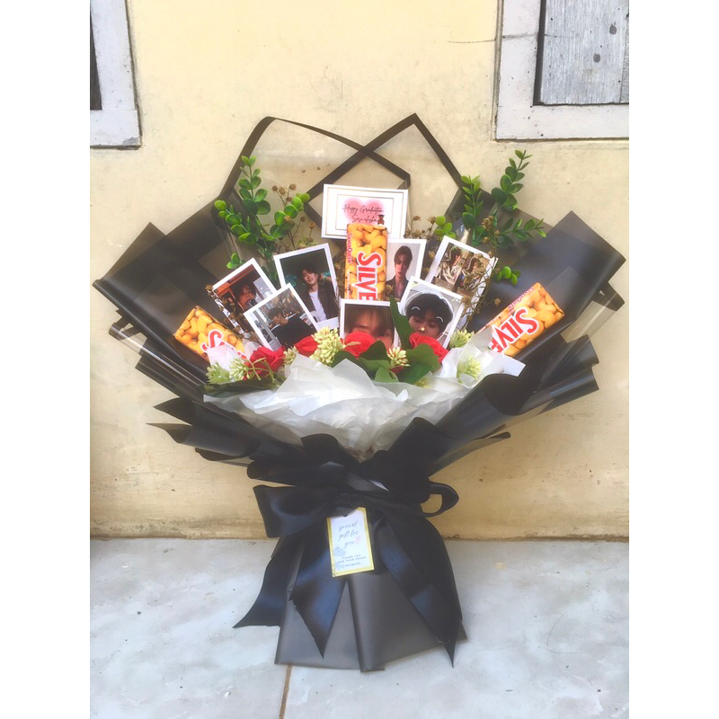 

buket foto/buket boneka/buket mewah/kado ulang tahun/buket buat pacar