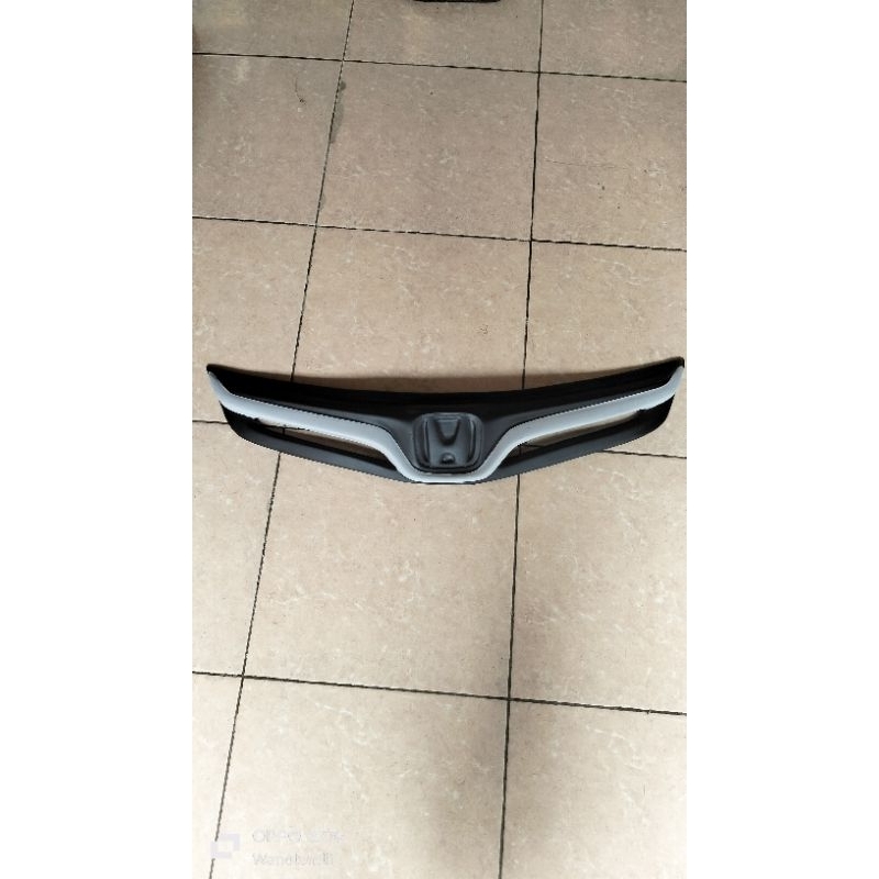 gril modulo Honda jazz ge8 2011-2014
