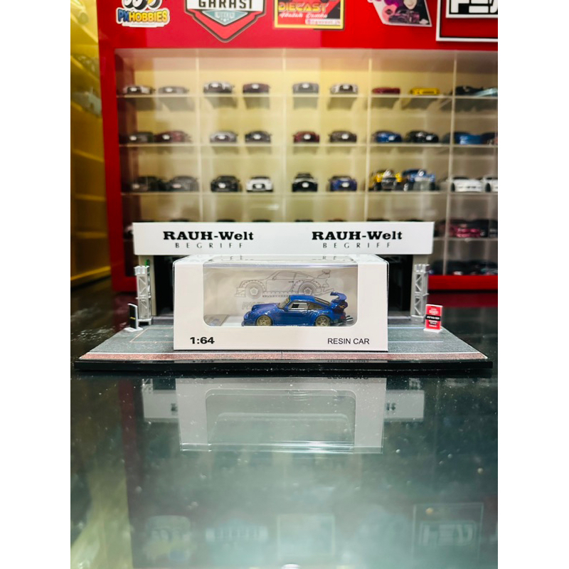 Qidian Resin 1:64 RWB 930 Blue