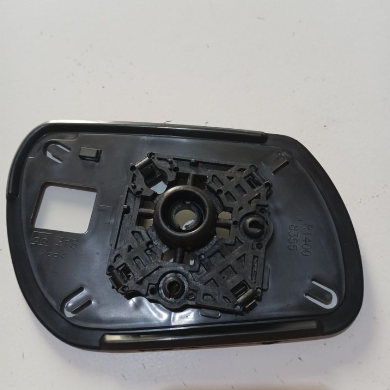 Kaca spion dan braket spion XENIA VVTI 2004-2011. Kanan atau kiri