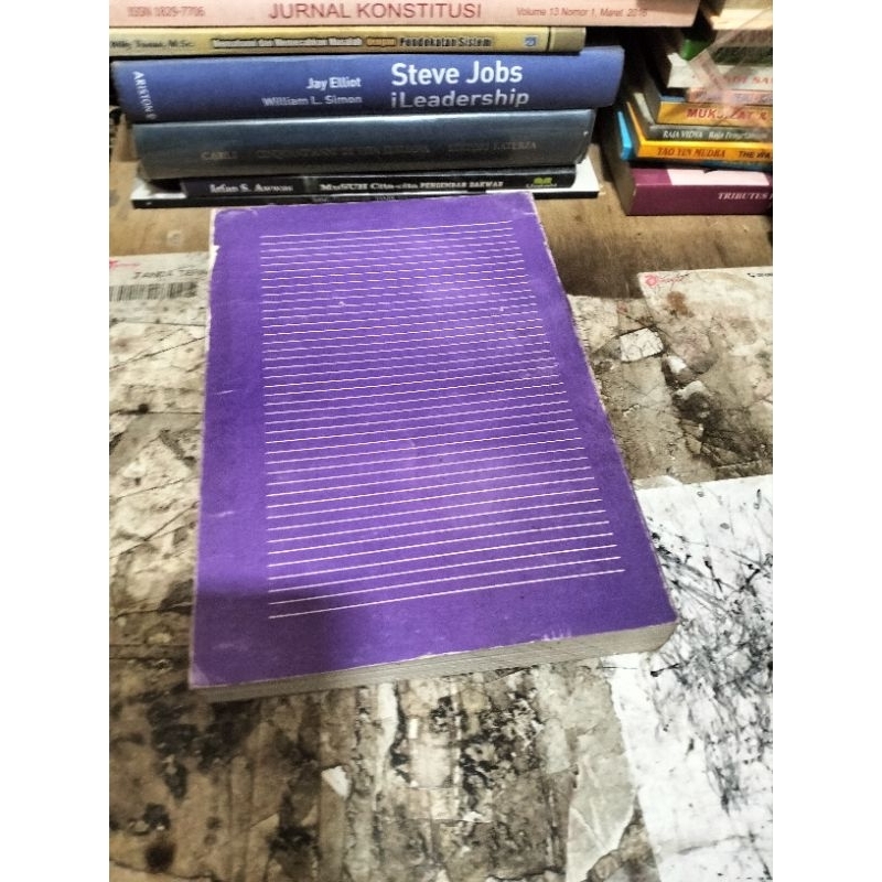 KARTINI Sebuah Biografi By Sitisoemandari Soeroto