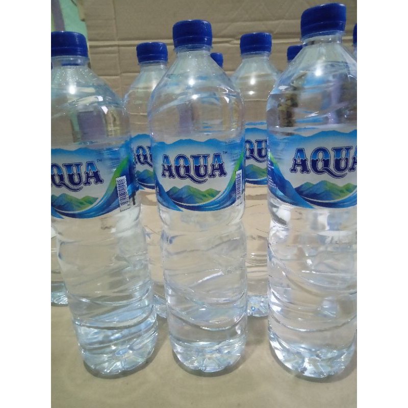 

Aqua botol 1500ml // air mineral // air minum // air mineral aqua