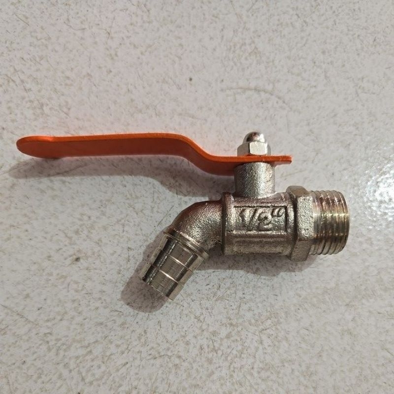 kran tembok besi amico 1/2"