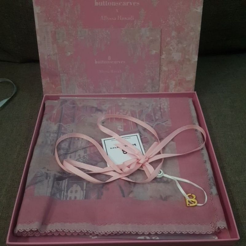 new buttonscarves ny3 nolita