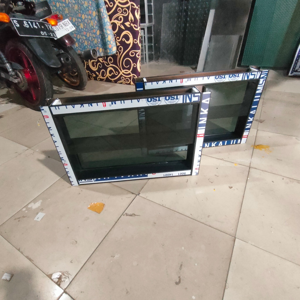 BOVEN ZIGZAG/BOVEN ALUMUNIUM