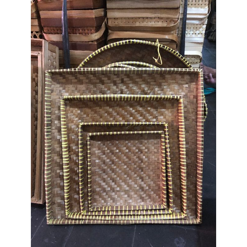 

Tampah atau tambir 1 set