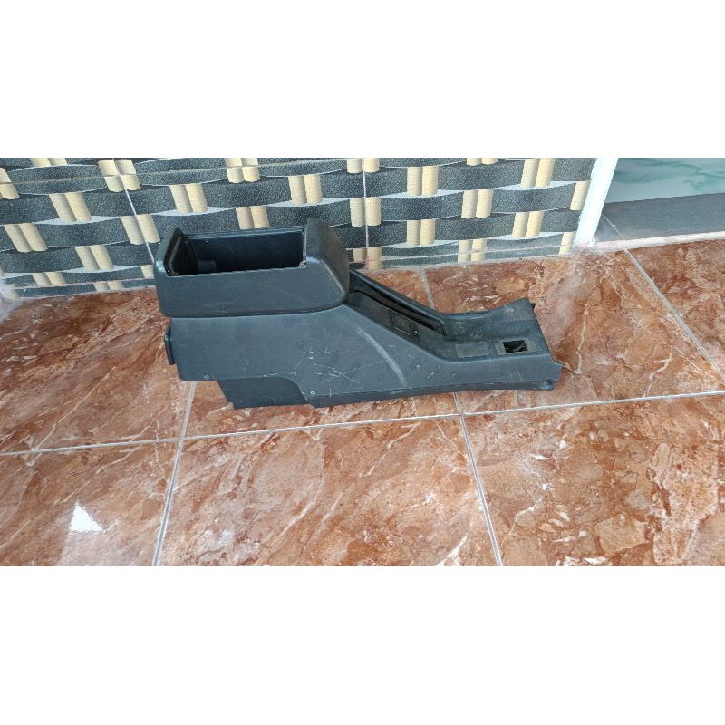 ARM REST BOX TOYOTA COROLLA LIFTBACK AE92 ORIGINAL
