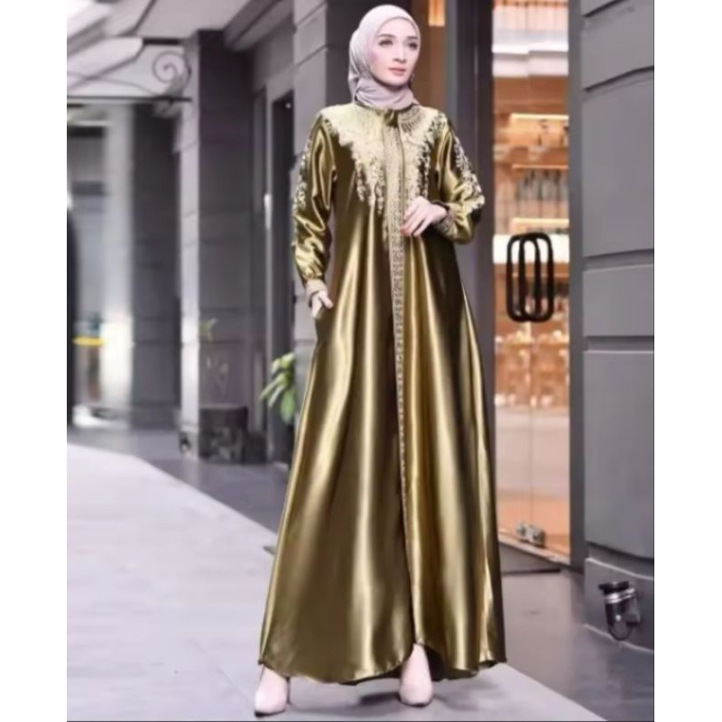 gamis satin kristal