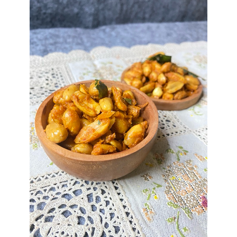 

Kacang Bali Pedas Daun Jeruk Super 500gr