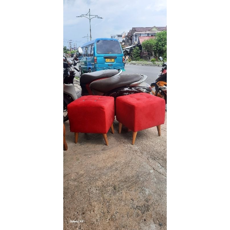 kursi stool kotak