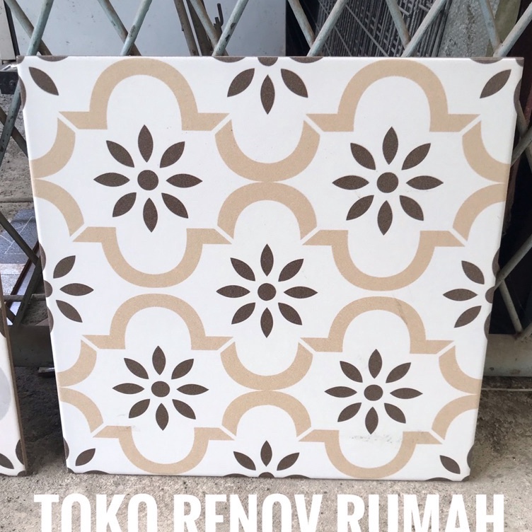 Stock Pilihan  keramik 4x4 lantai cream matedoff keramik dekoratif keramik lantai motif bunga kerami