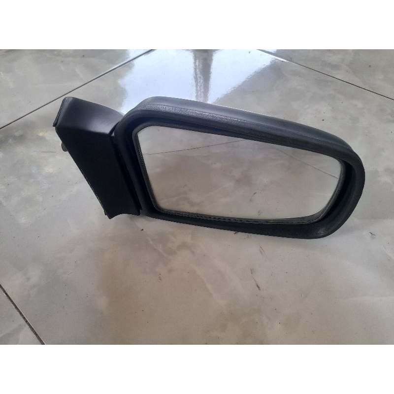 spion kanan mazda 323 86-89