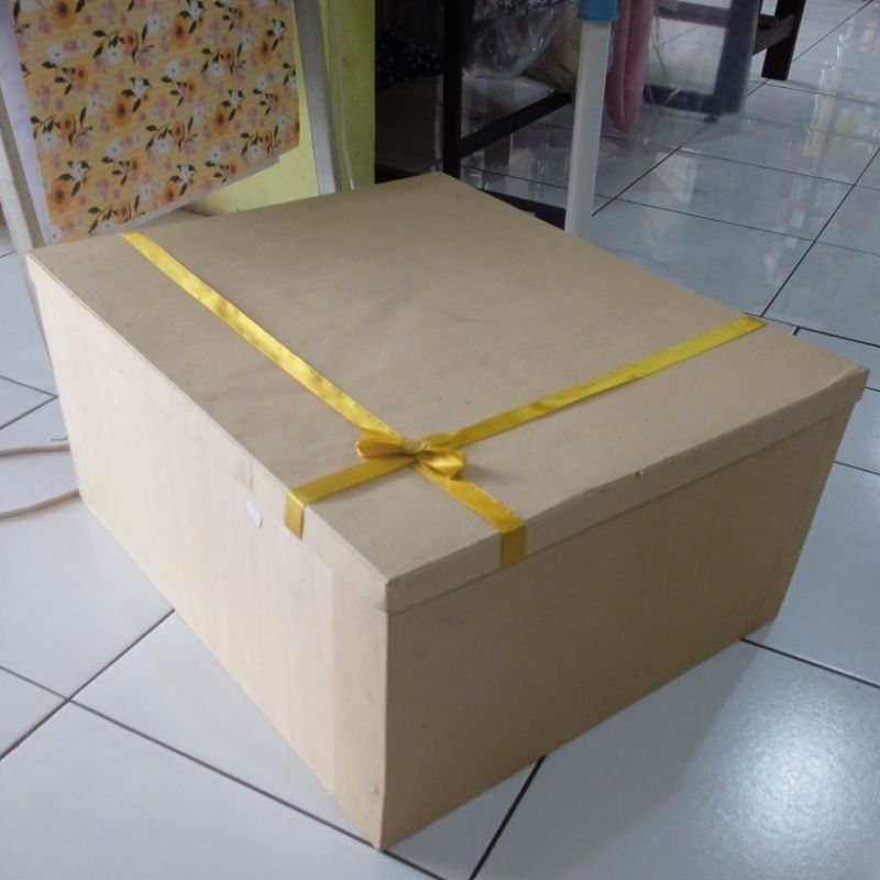 

Box Coklat Jumbo