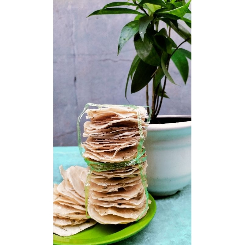 

Kerupuk Ubi Kamang Mentah (Kecil)