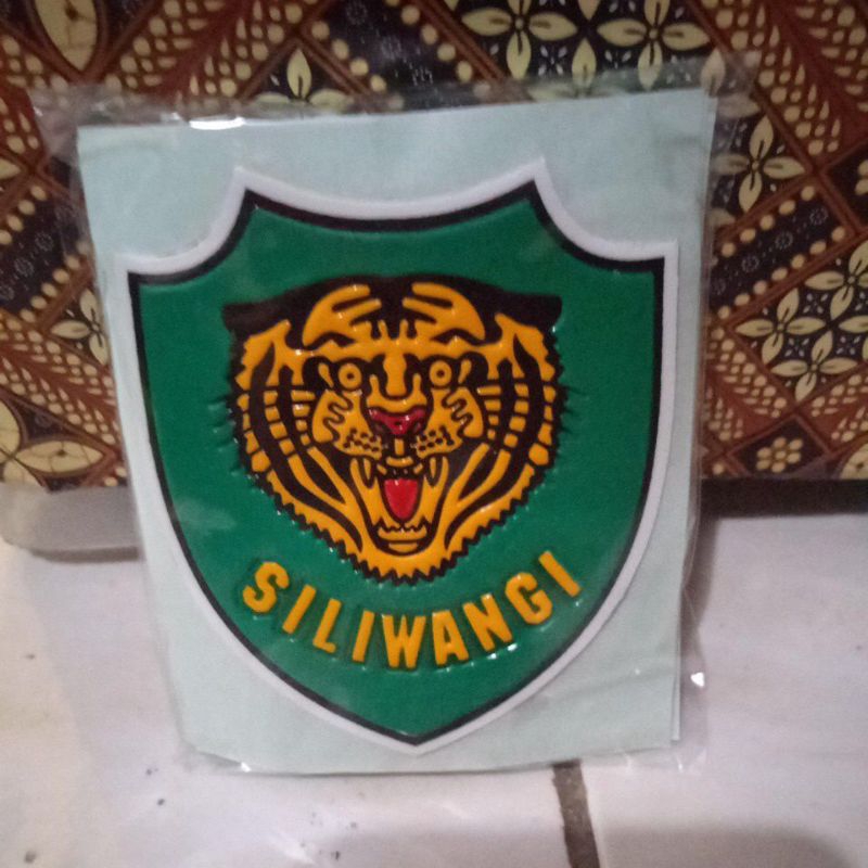 

Stiker embos logo Siliwangi