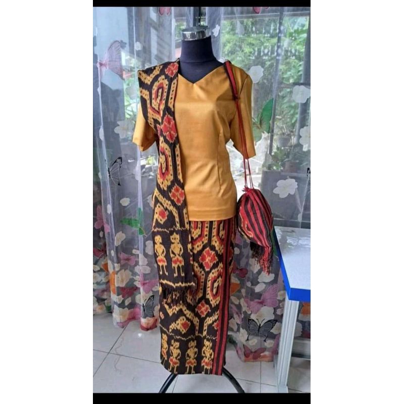 baju setelan wanita adat toraja - baju set tenun blanket motif toraja