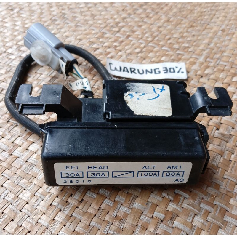 fuse box sekring engine efi Toyota 7k kijang kapsul LGX - LSX original Baru Nos