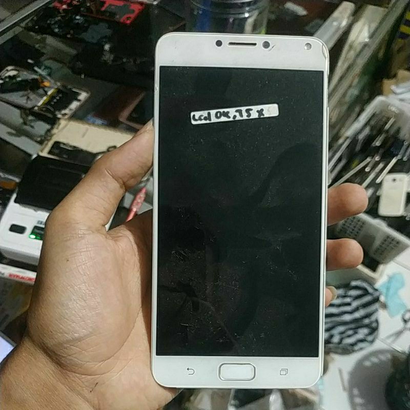 Lcd oke minus touchscreen BEKAS Asus Zenfone 4 max pro