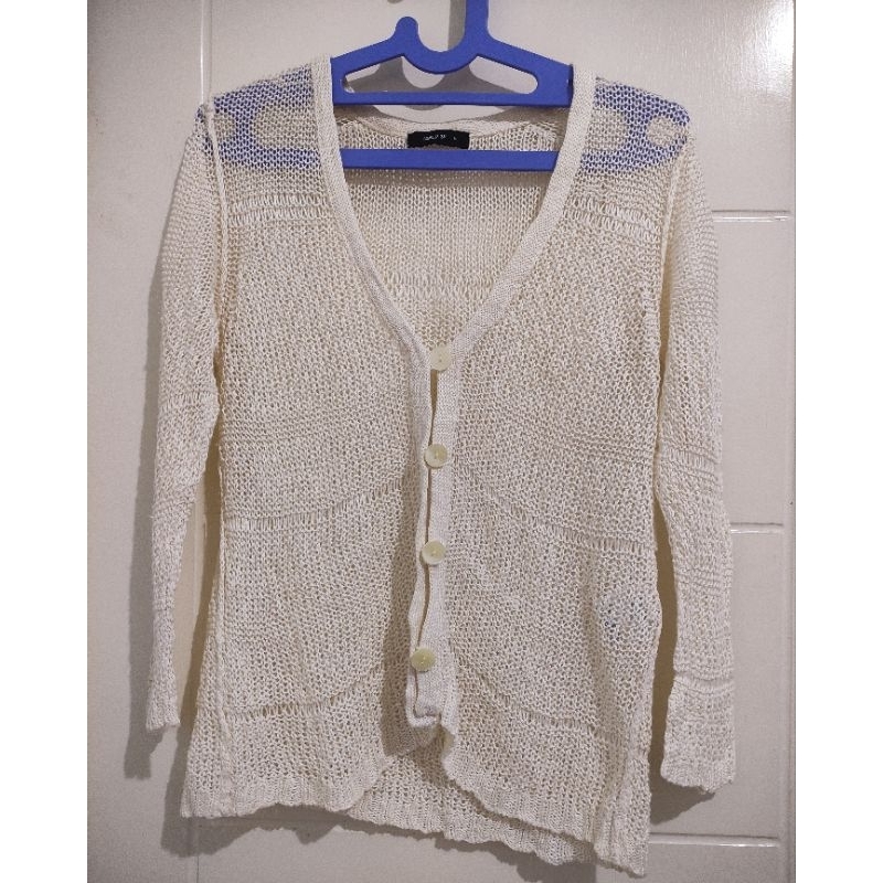 sweater rajut wanita lengan panjang warna putih