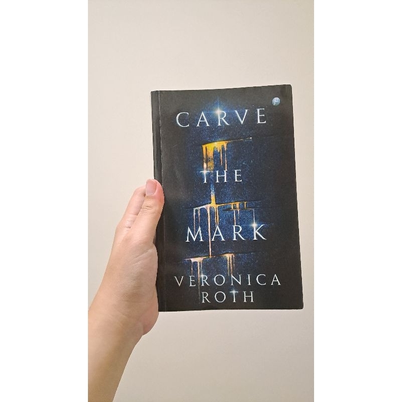 [preloved] novel carve the mark