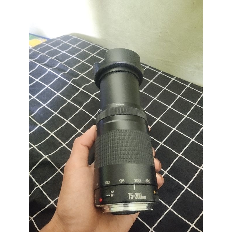 Lensa Tele CANON 75-300mm
