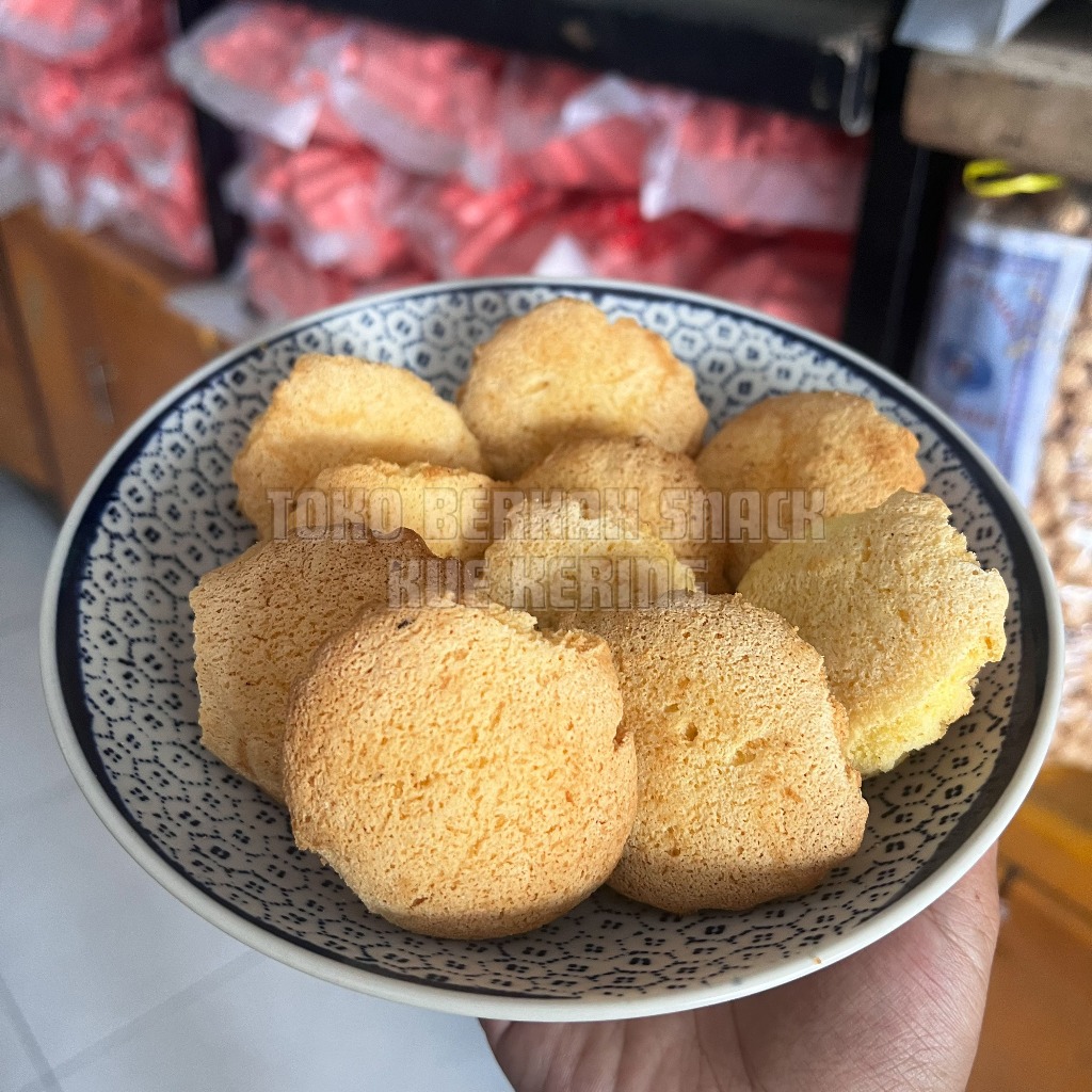 

Cemilan Bolu kering Mangkok