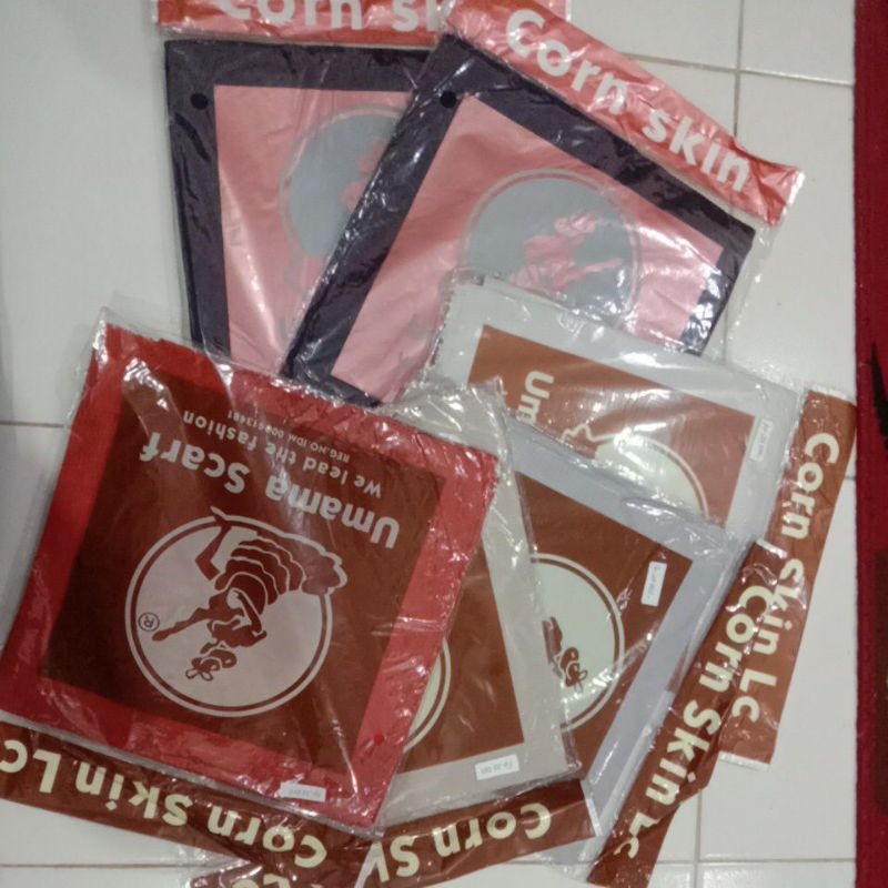 kerudung segi empat umama corn skin lc/corn glowing lc