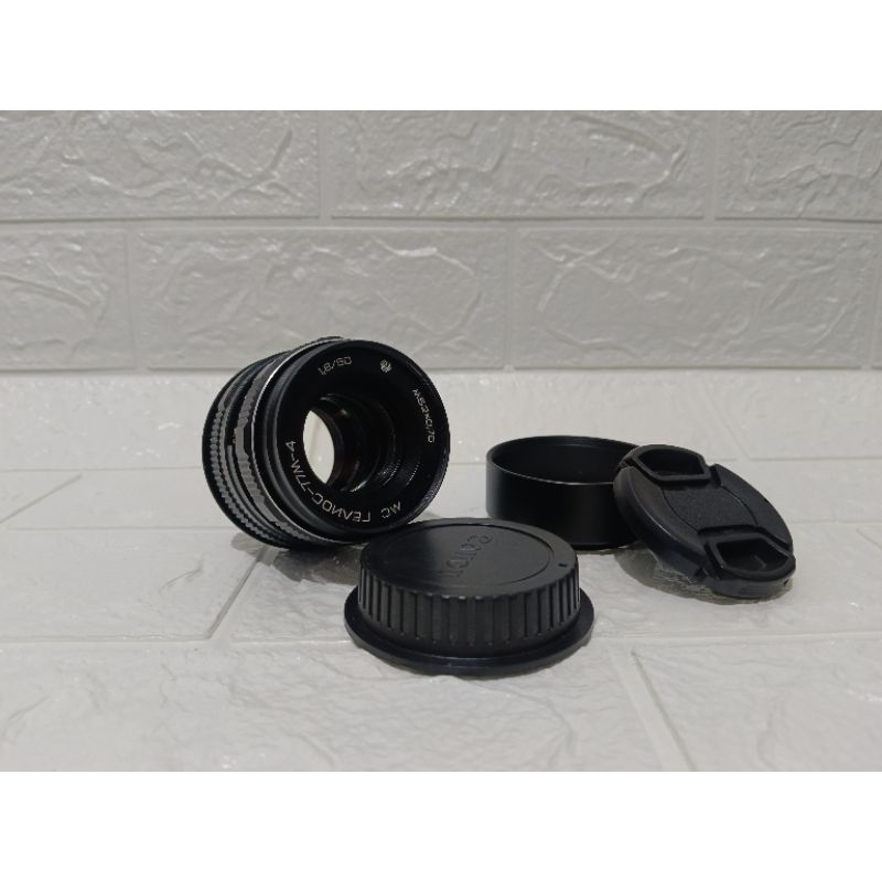 LENSA HELIOS versi REANOC 77M-4 50mm F 1.8 RUSIA ( Barang Langka )