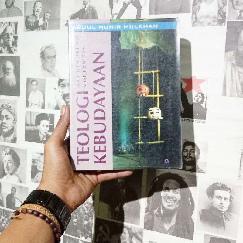 Abdul Munir Mulkhan Syekh Siti Jenar: Pergumulan Islam-Jawa / Teologi Kiri / Marhaenis Muhammadiyah 