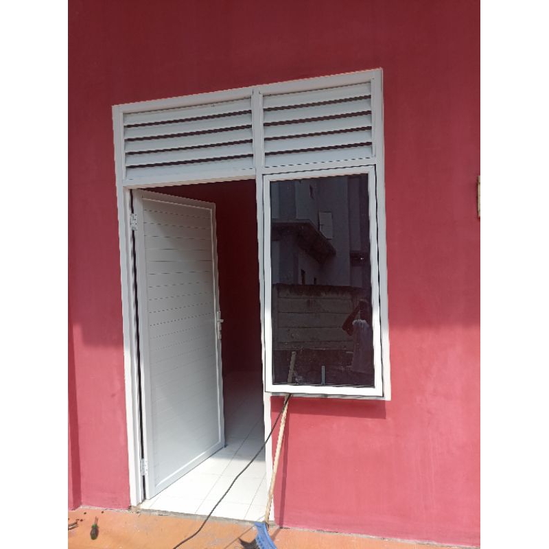pintu swing PANEL ALUMUNIUM jendela dan kisi-kisi/lubang angin