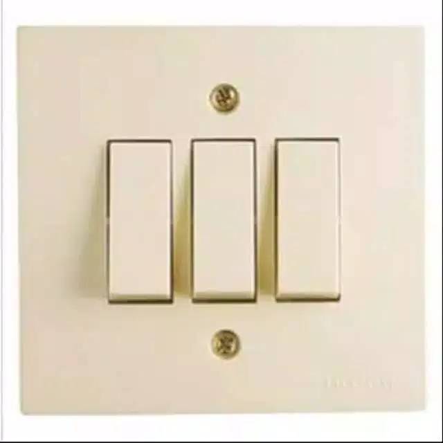 Broco 3 saklar Tripel Saklar  cream 6613