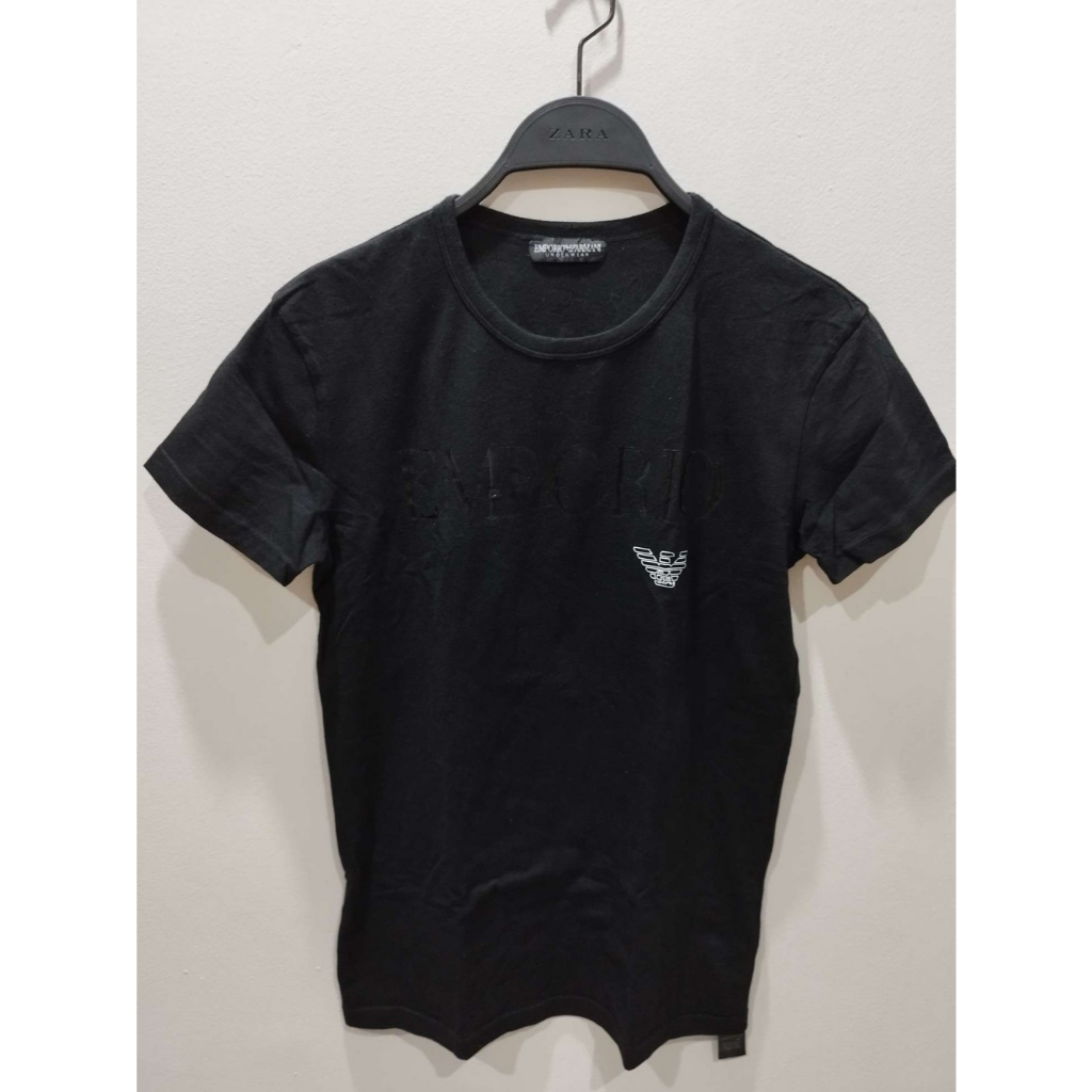 Preloved Kaos Emporio Armani Wanita