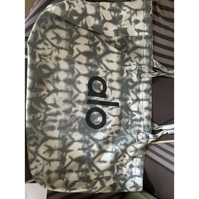 Alo yoga tote bag