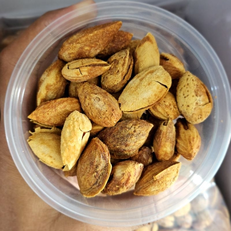 

kacang almond 250gram