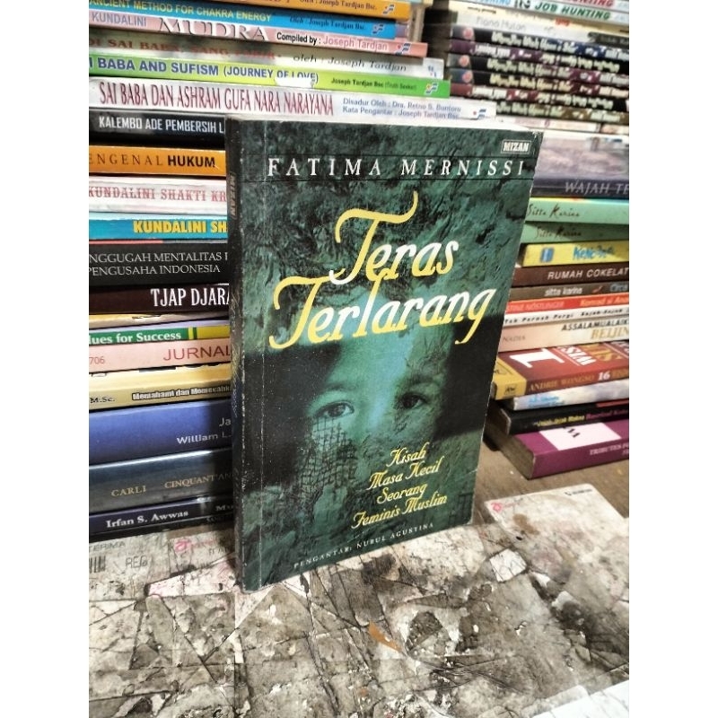 TERAS TERLARANG by Fatima Mernissi